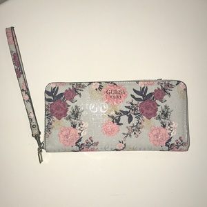 Guess Wristlet Wallet